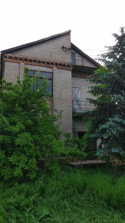 Продаю 2х эт. дом в Червоном Шахтаре - фото 1