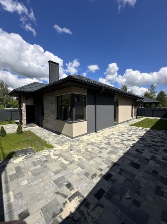 Будинок в лісовій частині. Під чистову обробку. - фото 1