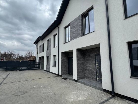 Продаж тауну біля ЦЕНТРАЛЬНОГО парку. Виїзд в Київ. Інфраструктура уся Ірпінь