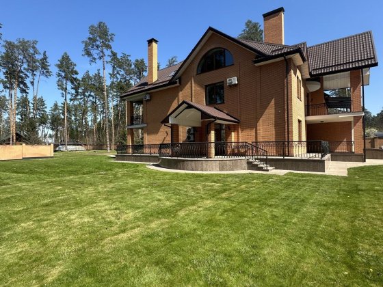 Розкішний маєток 700 м² у лісовій зоні Бучі  на  30 сотках