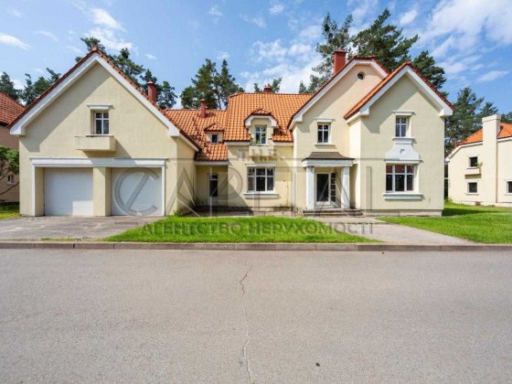 КМ Французьке містечко,Голосіївський р-н,біля Queen Country Club,ліс,озеро,укриття