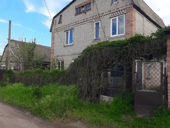 Продам будинок від власника.Сертифікат. Двоповерховий будинок. Дов Кривий Ріг
