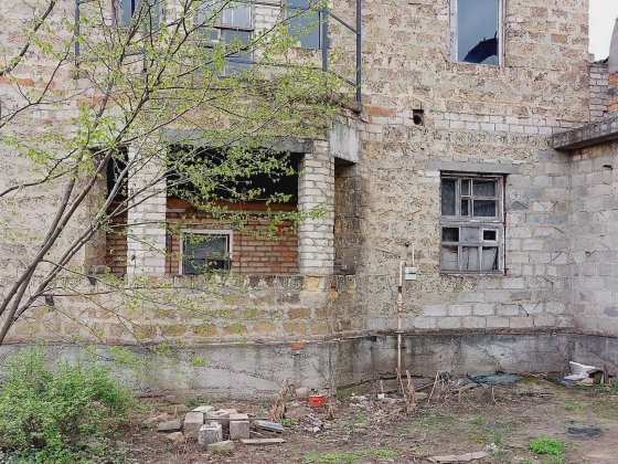 Недорого , дом с земельным участком. Можно сертификат. Кривий Ріг