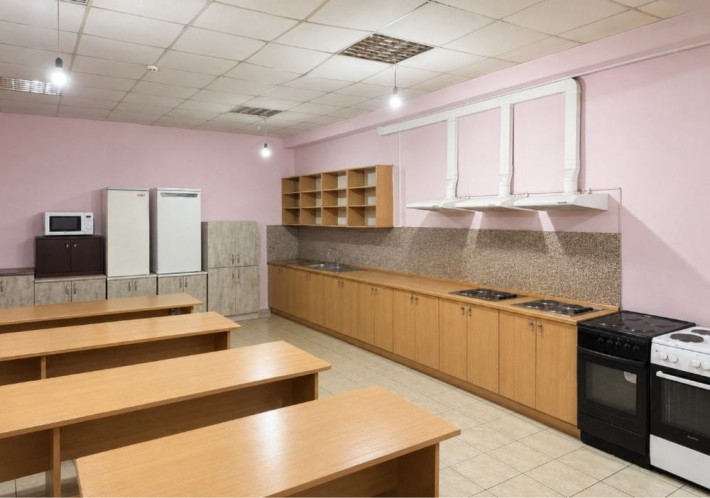 Продам готовий будинок, діючий бізнес! Подільский район, до метро 5 хвилин! - фото 1