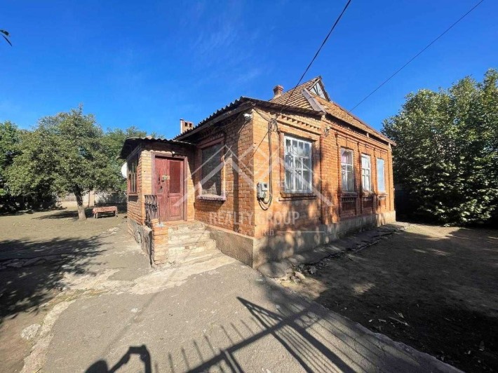 Продаж затишного будинку по Черняховського - фото 1