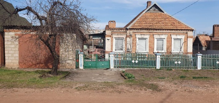 Продається будинок від власника,Велика літня кухня +гараж.Сан.вузол в домі В Централь міському район - фото 1