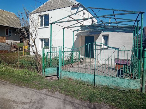 39872 Продам 2 -  поверховий приватний будинок в Лезнево. Хмельницкий