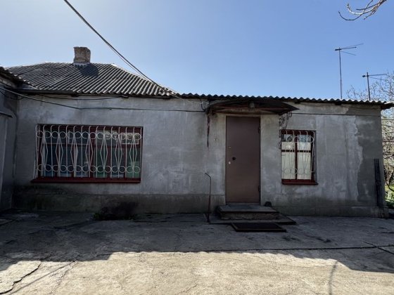 Продам житловий будинок 85.1 м.кв меблі, техніка, ділянка 10 соток Кривий Ріг
