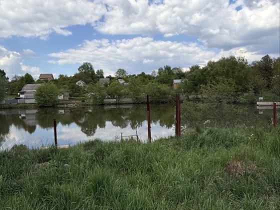 Будинок з прямим виходом з ділянки  до ставка Хмельницкий