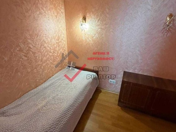 Продаж частини будинку на Мотелі