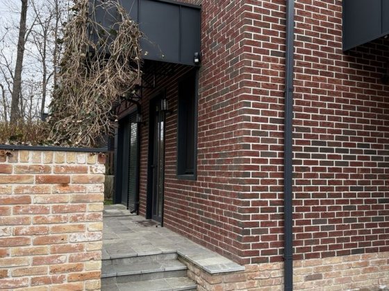 Будинок з ДИЗАЙНЕРСЬКИМ ремонтом 217 м² | ГАЗ  | тераса 64 м² | техніка-провідних світових брендів | Ирпень
