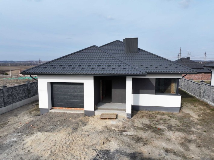 Продам будинок з гаражем. Газифікований. 130м². 7сот. Луцьке кільце - фото 1