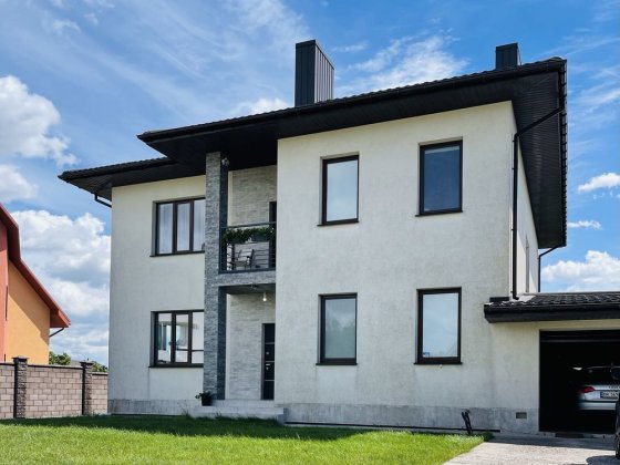 Продам просторий будинок БЕЗ КОМІСІЇ  | р-н Червоні Гори | Рівне