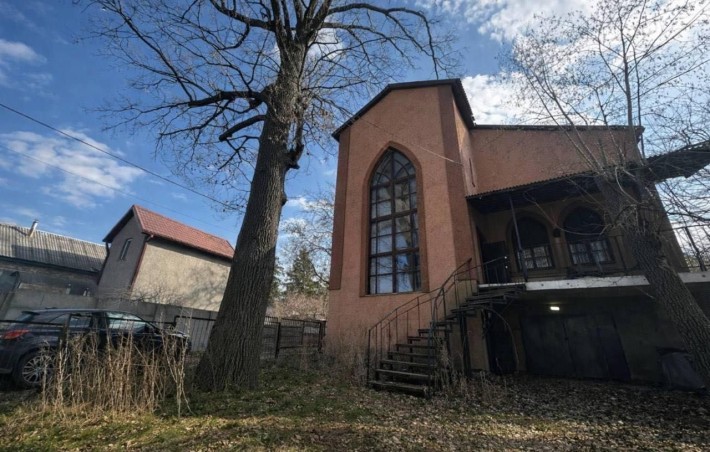 Архітектурний будинок у зеленій зоні Ірпіня - фото 1