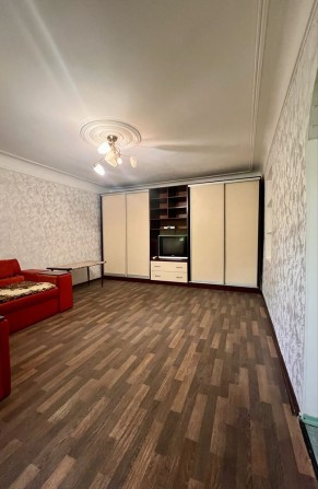 Продам гарну квартиру в приватному будинку - фото 1