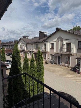 Затишний котедж Виставка. Мінімальне оформлення 44620 - фото 1