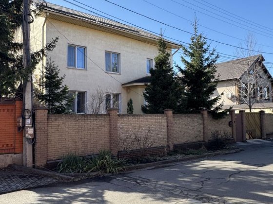 Продаж преміального будинку, 319 м.кв, з ремонтом, ділянка 8,84 сотки Кривий Ріг