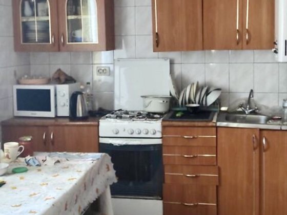 Продаж не великого будинку з комунікаціями ! Хмельницький