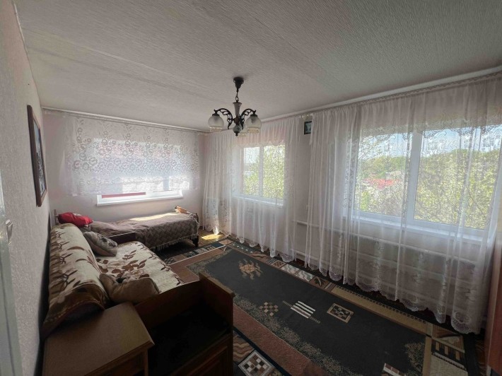 Будинок з фруктовим садом, є сауна. Мінімальне оформлення 44032 - фото 1