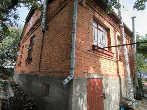 40378 ЗЕМЛЯ, ГАЗ, ВОДА І СВІТЛО, 2 КІМНАТИ — цегляний будинок у 5 хв від Оптового ринку, меблі залиш Хмельницкий