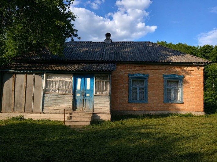 Продам будинок з горіховим садом у с.Тарасівка  Зіньківського району - фото 1