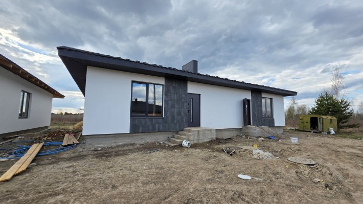 Продаж будинку з ділянкою - фото 1