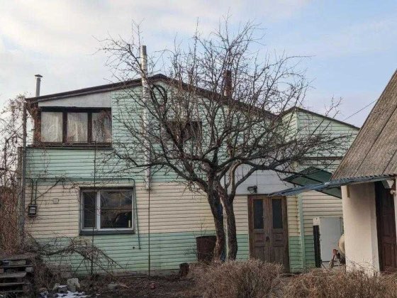 У продажу двоповерховий будинок на 5 кімнат Полтава