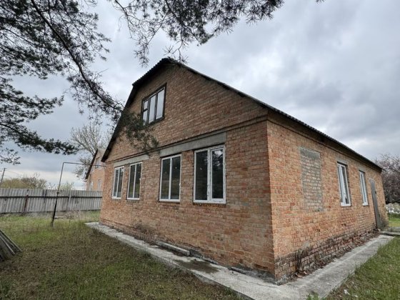 Продаж будинку у мальовничому місці - Андрушки