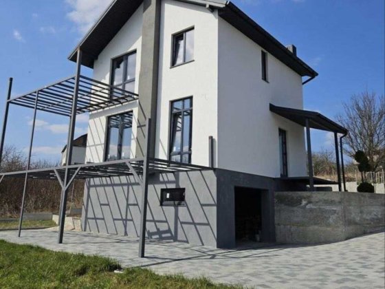 Продаж 2 поверхового будинку з гаражем і ділянкою на 11 соток, 112 кв. м,на 11-й пр. Січовий Хмельницкий