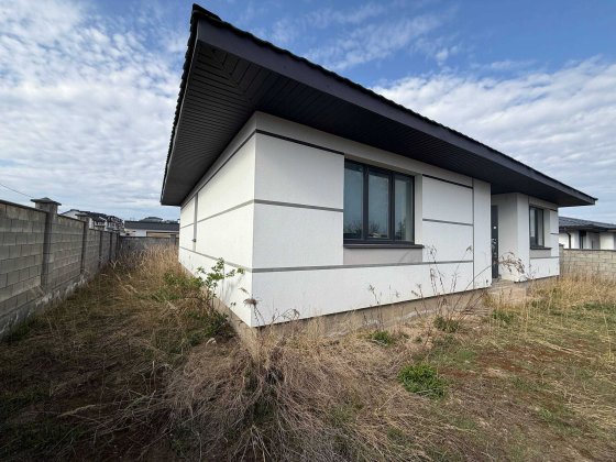Продаж будинку Масив Макарова 96 м² 5 соток Ровно