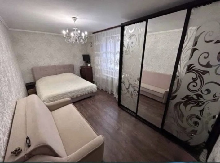 Продаж будинку в місті - фото 1