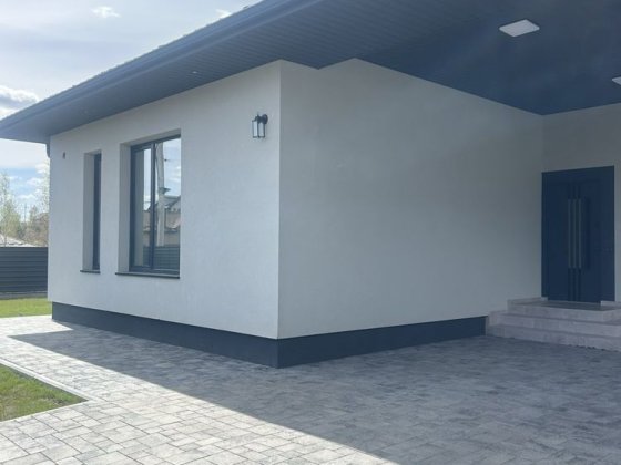 Продаж сучасного будинку в передмісті Рівного. Ровно