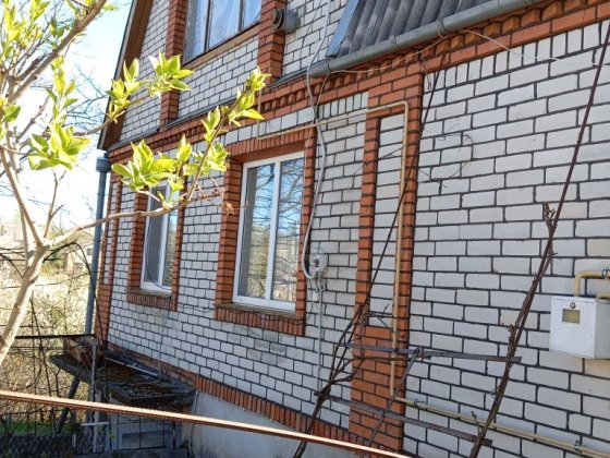 Будинок в Лезневе з міською пропискою Хмельницкий