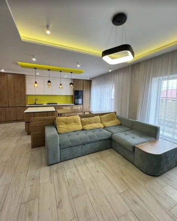 Продаж 2 поверхового будинку з гаражем і ділянкою на 2.3 сотки, 151 кв. м, Байківці - фото 1
