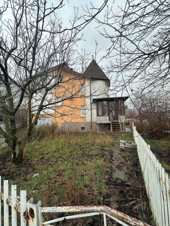 Сучасний просторий двоповерховий будинок з гаражем і терасою! - фото 1