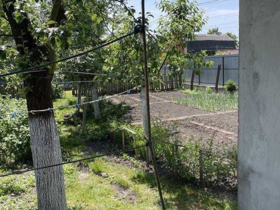 продам будинок на два входи Ровно
