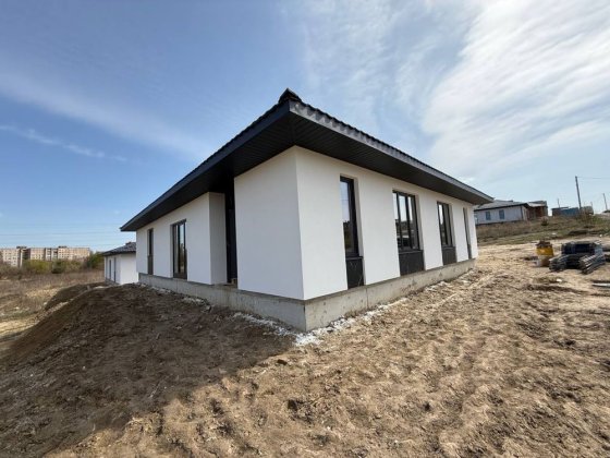 Продаж американки на 2 сімʼї (дуплекс) з комунікаціми Ровно