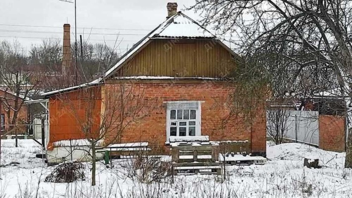 Юрівка. Окремий будинок неподалік 1-ї міської лікарні - фото 1