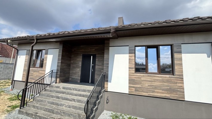 Продам будинок чудова локація - фото 1