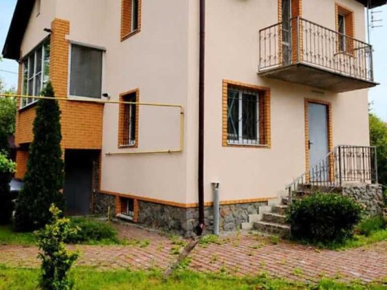 Продаж просторого цегляного будинку Київський р-н