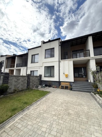 НАЙНИЖЧА ЦІНА НА КОТЕДЖ НА ЩАСЛИВОМУ З РЕМОНТОМ— 1065$/м² - фото 1
