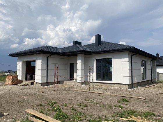 Продам окремий будинок в престижному районі міста! Рівне