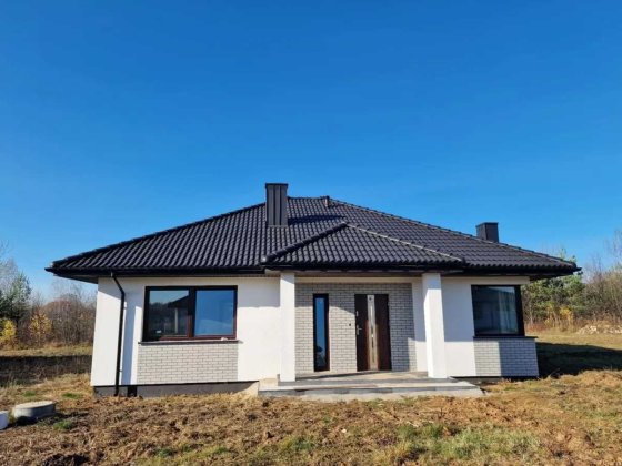Продам будинок з гаражем 120м2,Лезнево Хмельницький