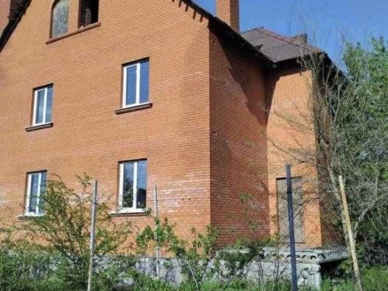 Продається двоповерховий будинок без внутрішніх робіт в Полтаві Полтава