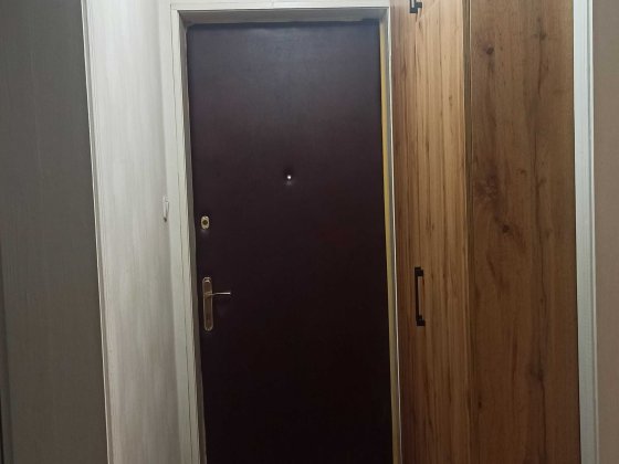 від власника  двокімнатна частина будинку ремонт меблі техніка гараж комори ділянка центр Ровно