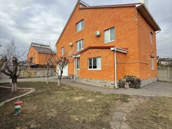 Продам будинок 220кв.м. котел, ремонт меблі ділянка 6,5сот, гараж Полтава