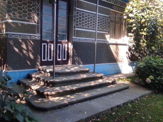 Терміново продам господарство р-н Калинівського базару! Ключі! Чернівці