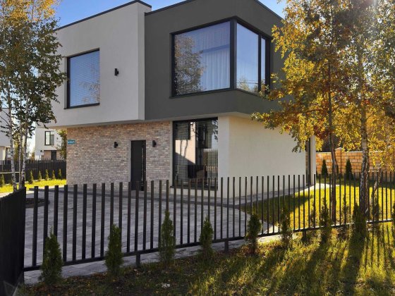 Продаж котеджного будинку у КМ "Barcelona" 136м² Хмельницький