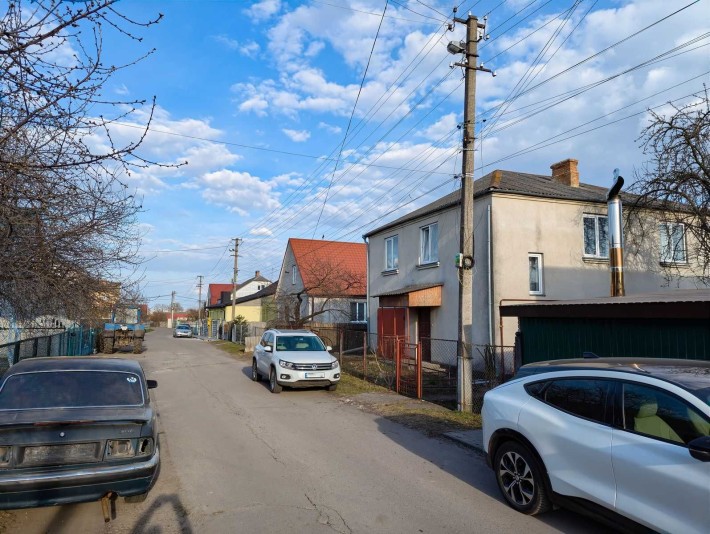 Цегляний будинок у Рівному, район Тинне - фото 1