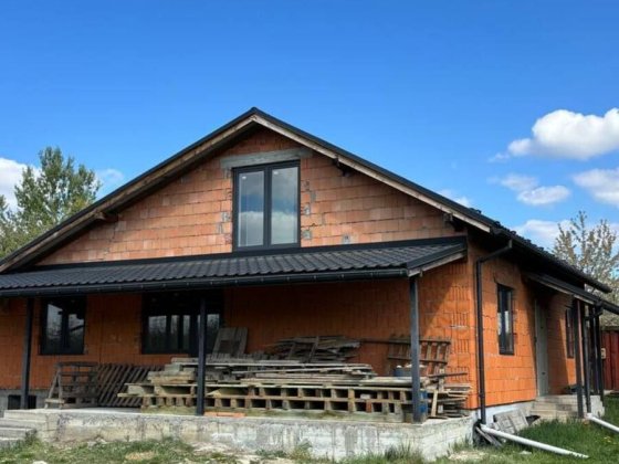 Терміновий продаж американки в мікрорайоні «Східний»